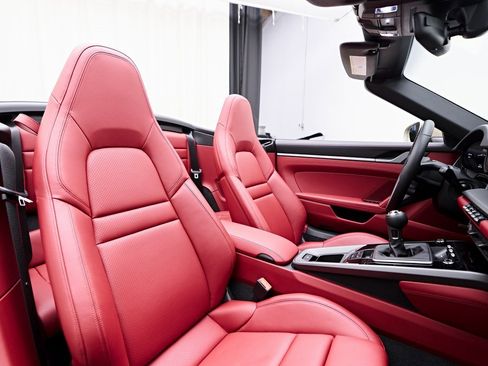 Used 2022 Porsche 911 Carrera S image 49