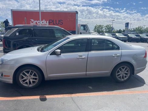 Used 2012 Ford Fusion SEL FWD image 3