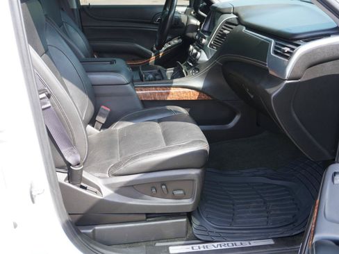 Used 2017 Chevrolet Suburban Premier AWD/4WD image 20