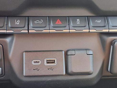 New 2026 GMC Sierra 2500 Pro w/ Convenience Package image 9