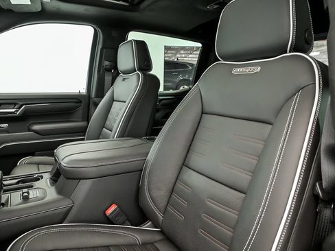 New 2026 GMC Sierra 1500 AT4X w/ AT4X AEV Edition AWD/4WD image 9