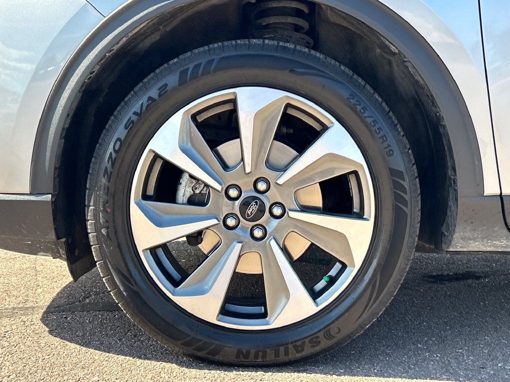 Used 2024 Ford Escape Platinum AWD/4WD image 25