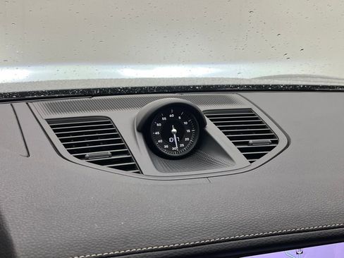 Used 2025 Porsche Panamera 4 image 19