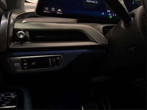 New 2026 Cadillac Vistiq Premium Luxury image 20