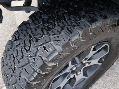 Used 2021 Jeep Wrangler Sport AWD/4WD image 22