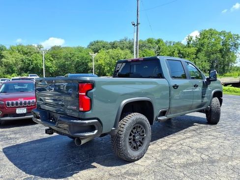 New 2026 Chevrolet Silverado 2500 ZR2 AWD/4WD image 6