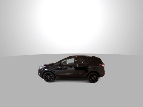 Used 2017 Ford Escape SE w/ Equipment Group 201A AWD/4WD image 5