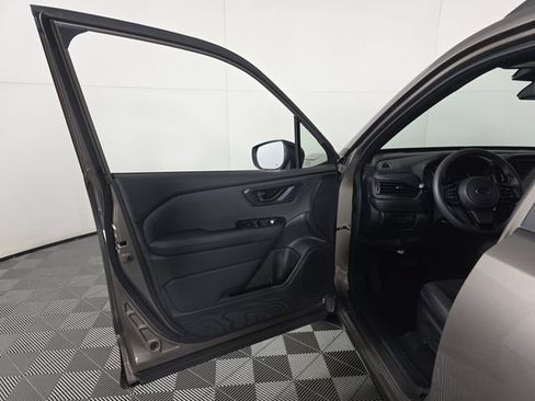 Certified 2025 Subaru Forester Premium AWD/4WD image 20