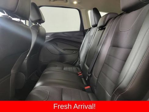 Used 2016 Ford Escape SE w/ SE Chrome Package FWD image 14