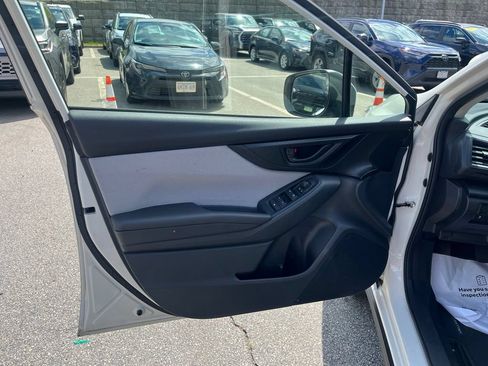 Used 2018 Subaru Crosstrek 2.0i Premium AWD/4WD image 7