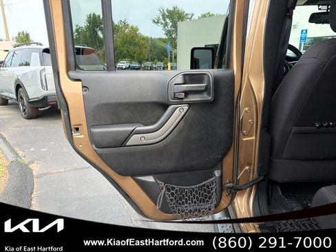 Used 2015 Jeep Wrangler Unlimited Sport w/ Quick Order Package 24S AWD/4WD image 17