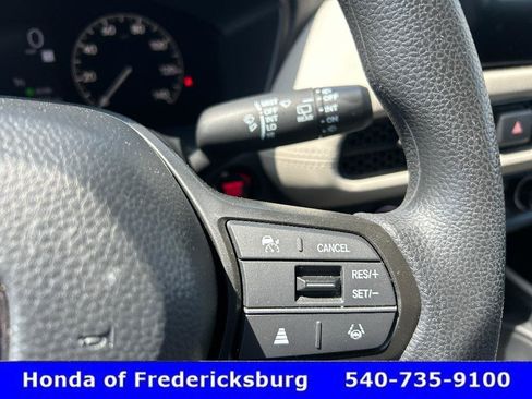 Certified 2026 Honda HR-V LX image 7