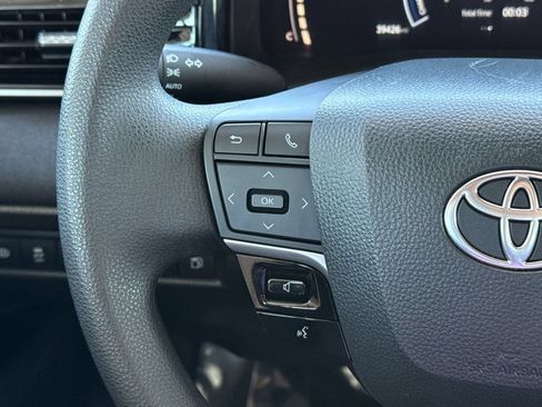 Used 2025 Toyota Camry LE FWD image 33
