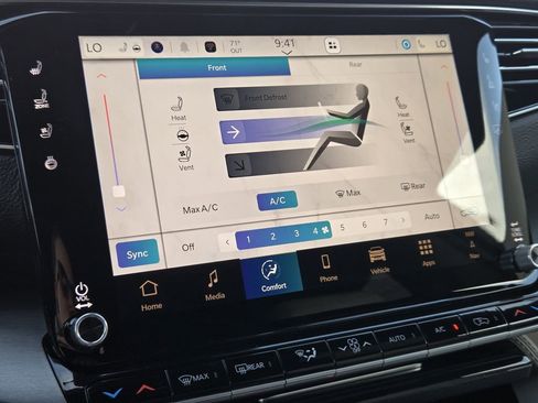 New 2026 Jeep Grand Wagoneer L Limited AWD/4WD image 10