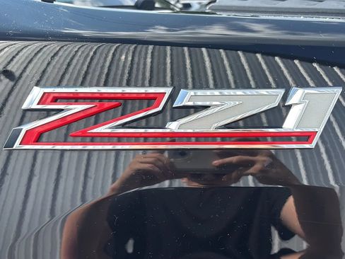 Used 2022 Chevrolet Silverado 2500 LT w/ Midnight Edition AWD/4WD image 12