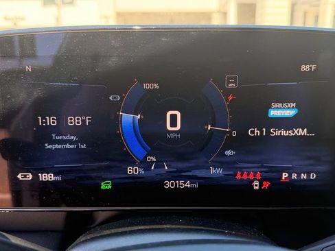 Used 2024 Chevrolet Blazer EV LT AWD/4WD image 8