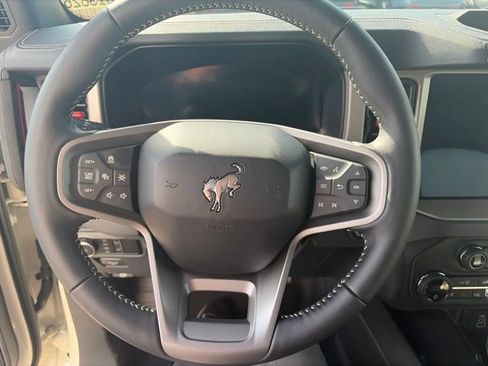 New 2026 Ford Bronco Outer Banks w/ Sasquatch Package AWD/4WD image 21