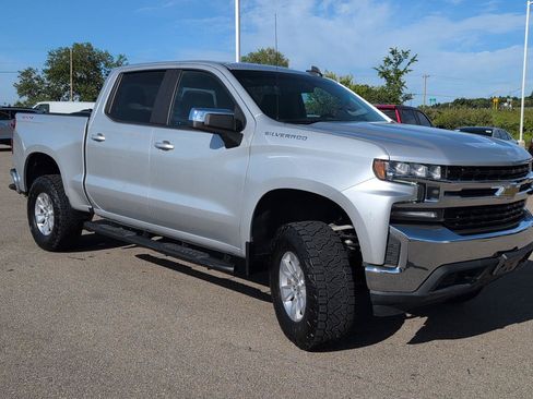 Used 2021 Chevrolet Silverado 1500 LT AWD/4WD image 10