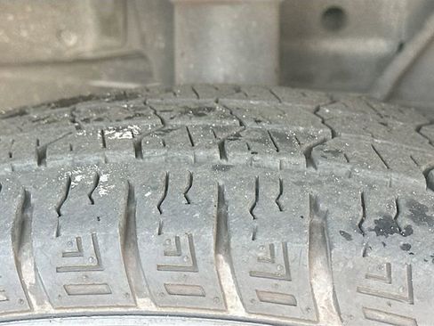 Used 2023 Ford Transit 350 XLT image 32