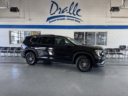 Used 2025 GMC Acadia Elevation