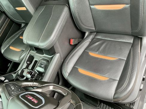 Used 2024 GMC Sierra 1500 AT4 w/ Technology Package image 43