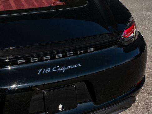 Certified 2024 Porsche 718 Cayman image 31