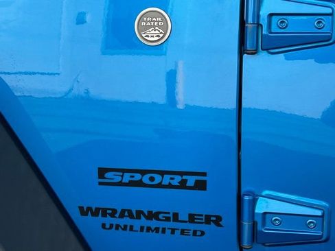 Used 2015 Jeep Wrangler Unlimited Sport w/ Quick Order Package 24S image 27