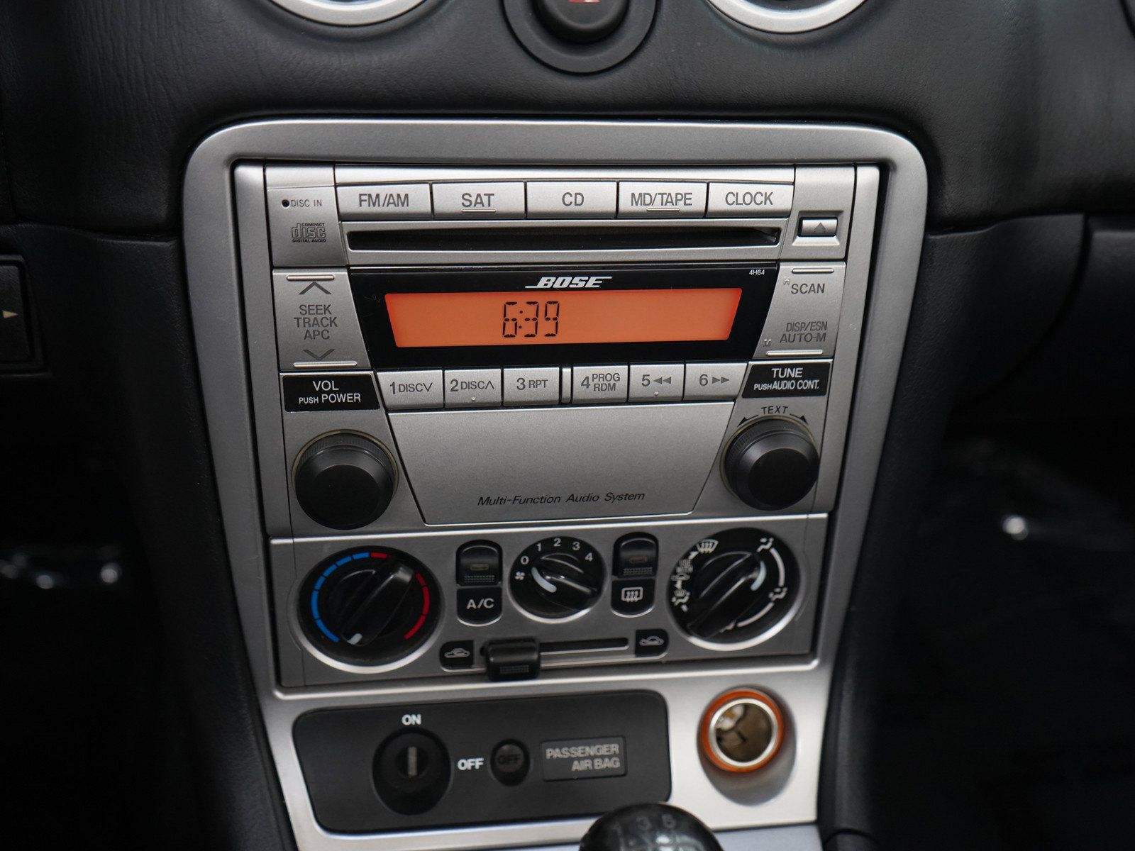 Used 2005 MAZDA MX-5 Miata LS w/ Sports Look Appearance Pkg RWD image 17