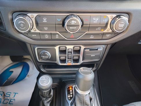 New 2026 Jeep Gladiator Sport image 20