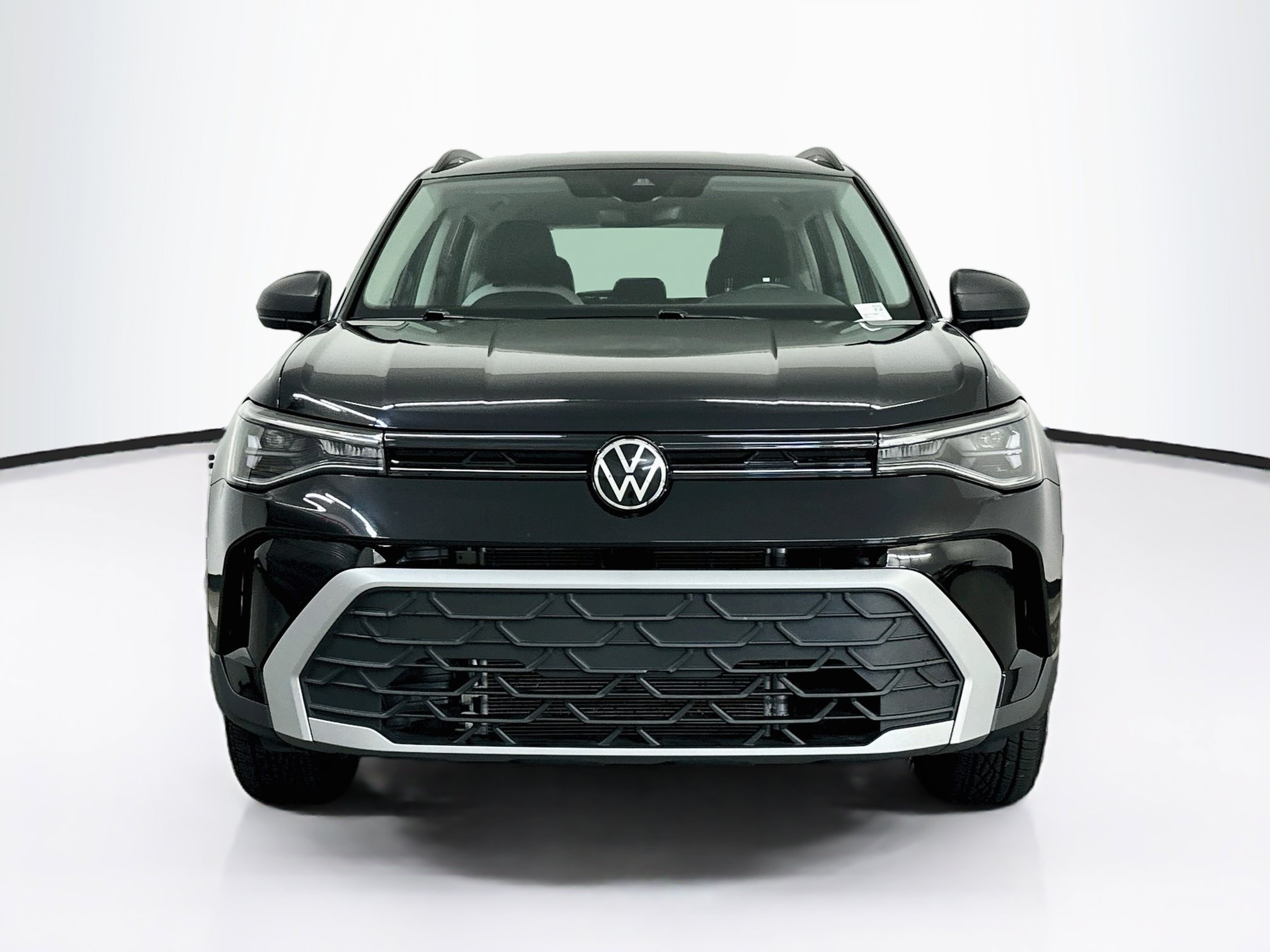 Used 2025 Volkswagen Taos S AWD/4WD image 2