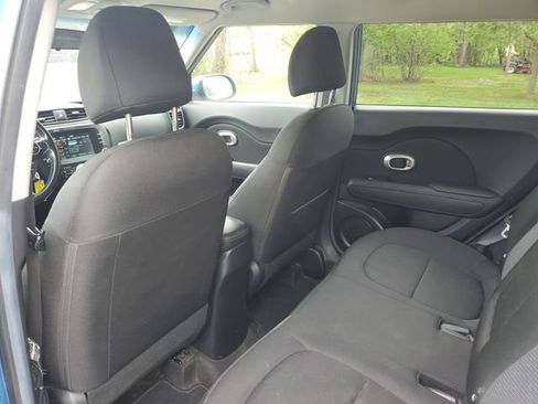 Used 2018 Kia Soul + FWD image 23