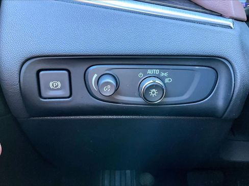 Used 2021 Buick Enclave Avenir w/ Avenir Technology Package image 34