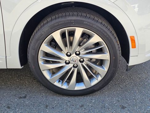 New 2026 Buick Envision Avenir AWD/4WD image 9
