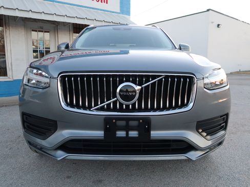 Used 2020 Volvo XC90 T5 Momentum image 9