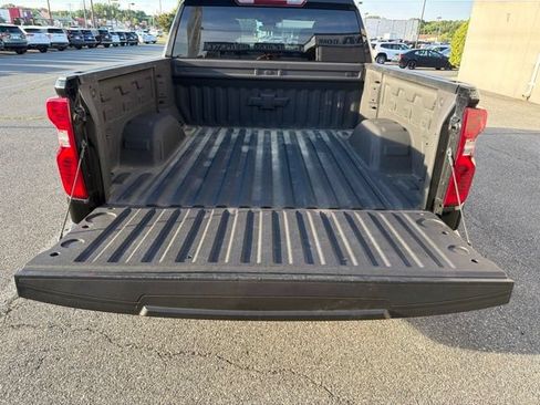 Used 2023 Chevrolet Silverado 1500 LT w/ Protection Package AWD/4WD image 8