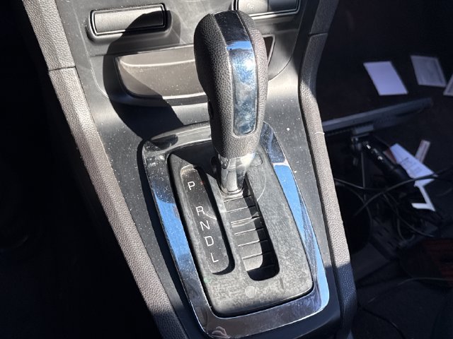 Used 2013 Ford Fiesta SE FWD image 34