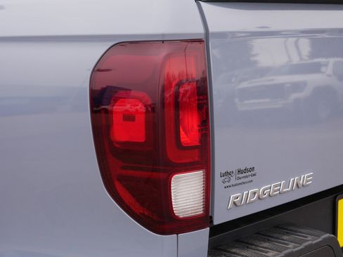 Used 2023 Honda Ridgeline RTL-E image 17