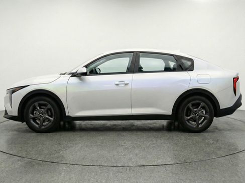 Used 2025 Kia K4 FWD image 5