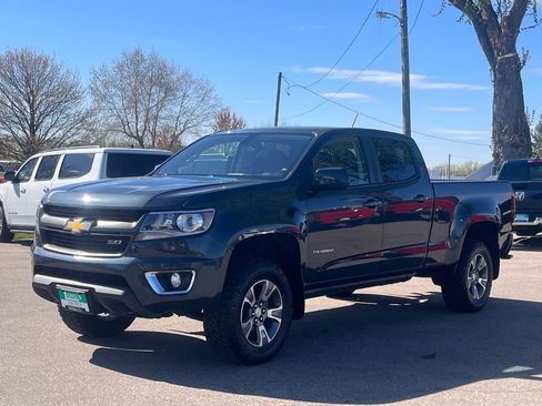 Used 2017 Chevrolet Colorado Z71 AWD/4WD image 4