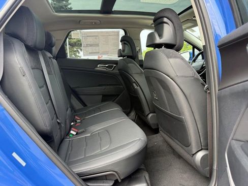 New 2026 Kia Sportage SX image 5