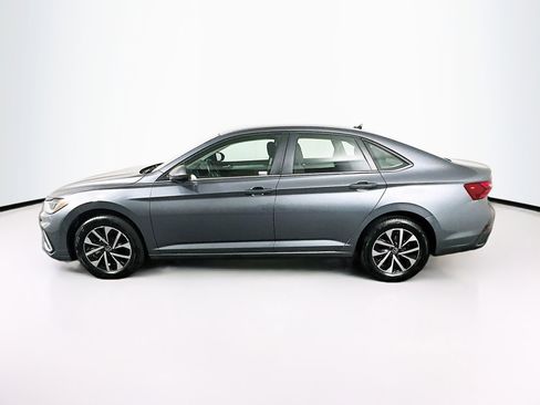 Used 2025 Volkswagen Jetta S image 4