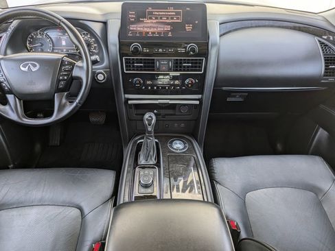Used 2024 INFINITI QX80 Luxe image 10
