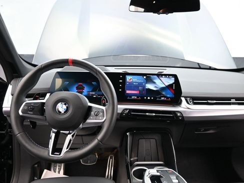 Certified 2025 BMW X1 M35i w/ Premium Package image 33