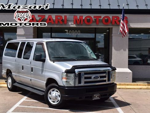 Used 2012 Ford E-350 and Econoline 350 XLT RWD image 1