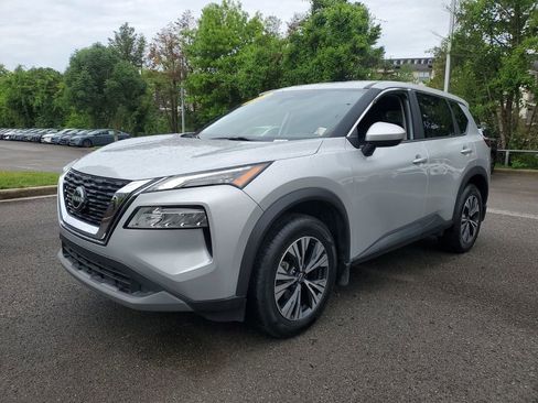Certified 2023 Nissan Rogue SV FWD image 2