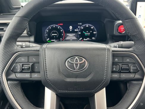 Used 2024 Toyota Tacoma TRD Off-Road w/ TRD Off Road Upgrade Package image 19