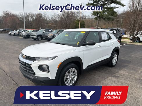 Used 2023 Chevrolet TrailBlazer LS image 1
