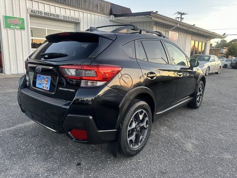 Used 2020 Subaru Crosstrek 2.0i Premium w/ Moonroof Package 2 image 9