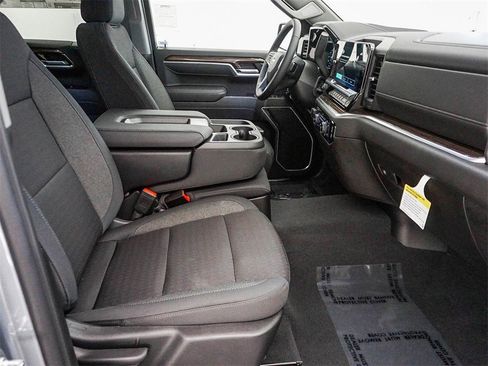 New 2026 Chevrolet Silverado 1500 LT image 14