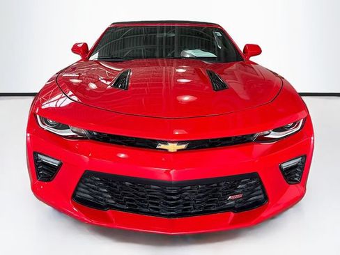 Used 2017 Chevrolet Camaro SS RWD image 4